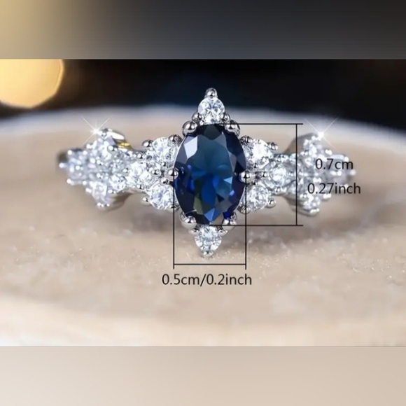 ♥️ 5 / $20 Silver and Deep Blue Gemstone Ring Size 7 💙 - Picture 8 of 12